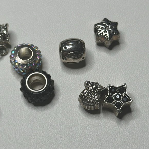 7 Charms, owl, sparkly black and iridescent snowflake, star, Eiffel Tower - Picture 7 of 11